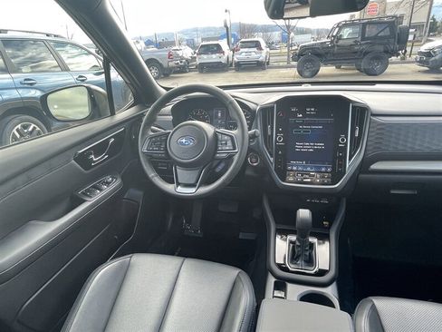 Used 2025 Subaru Forester Limited AWD/4WD image 5