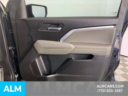 Used 2023 Chevrolet Colorado ZR2 image 33