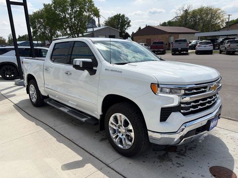 Used 2025 Chevrolet Silverado 1500 LTZ w/ Max Trailering Package AWD/4WD image 6