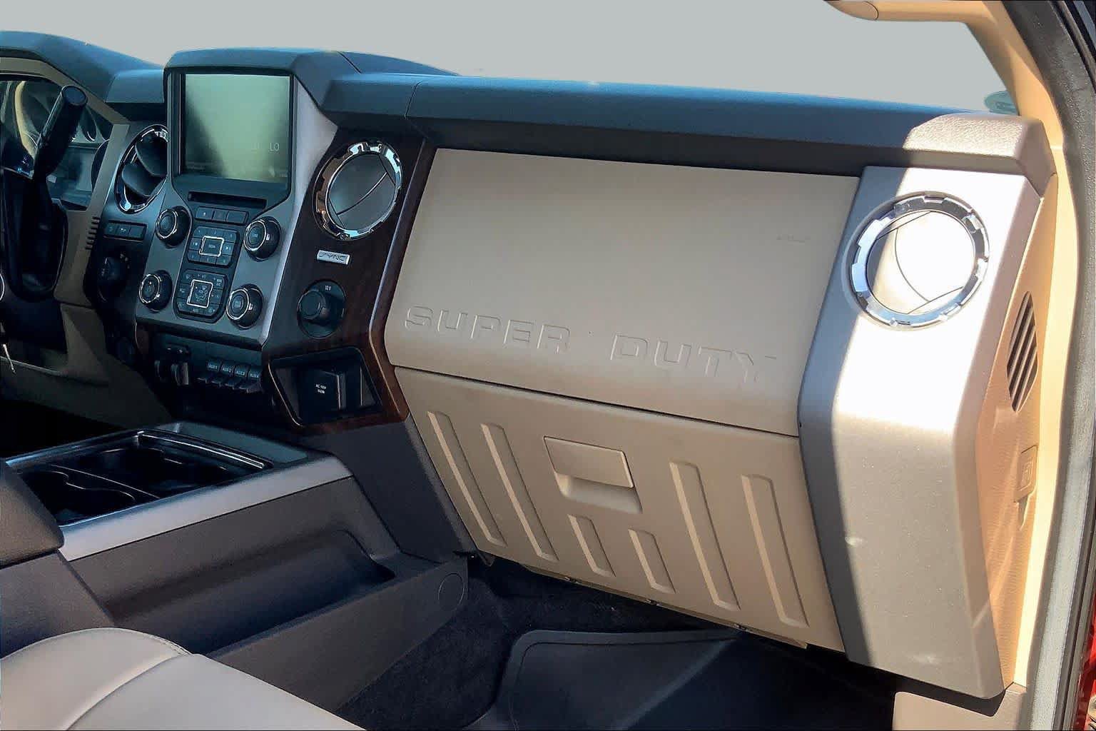 Used 2016 Ford F250 Lariat w/ FX4 Off-Road Package AWD/4WD image 18