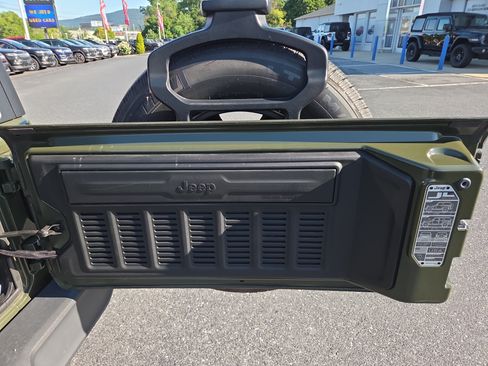 Certified 2023 Jeep Wrangler Unlimited Sport AWD/4WD image 29