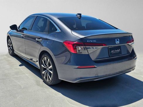 Used 2022 Honda Civic EX image 5