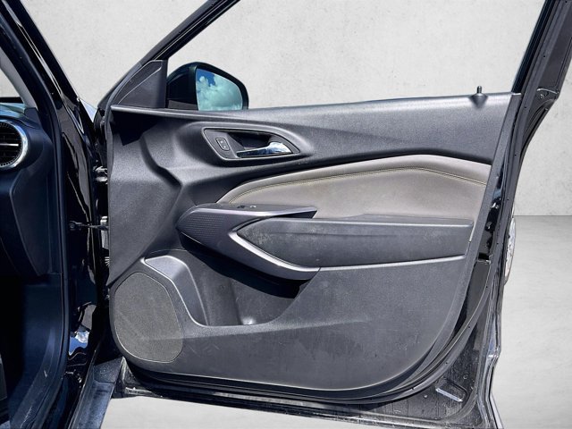 Used 2024 Chevrolet Trax ACTIV FWD image 19