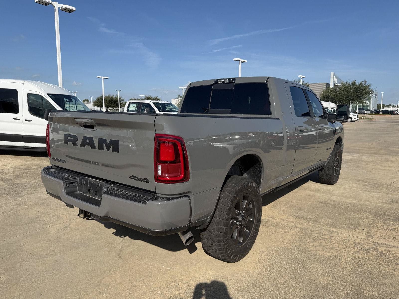 Used 2026 RAM 2500 Laramie AWD/4WD image 13