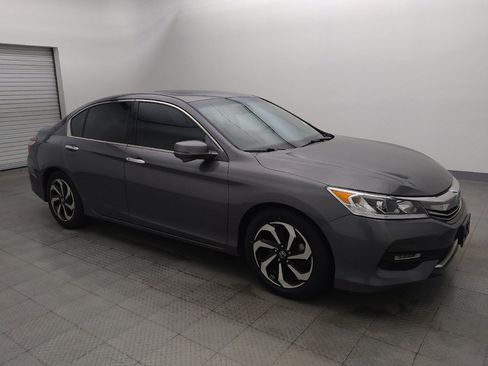 Used 2017 Honda Accord EX-L image 11