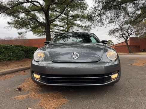 Used 2012 Volkswagen Beetle 2.0T image 5