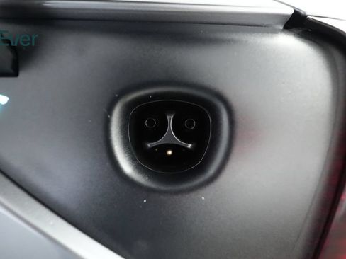 Used 2025 Tesla Model 3 Long Range AWD/4WD image 10