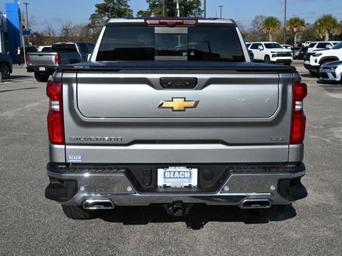 Used 2025 Chevrolet Silverado 1500 LTZ w/ LTZ Premium Package image 4
