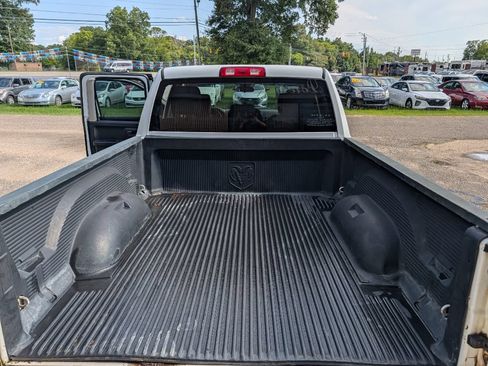 Used 2017 RAM 1500 Tradesman RWD image 9