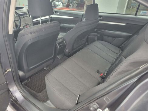 Used 2011 Subaru Legacy 2.5i Premium image 17