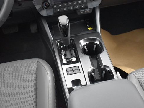 New 2026 Subaru Outback Limited image 21