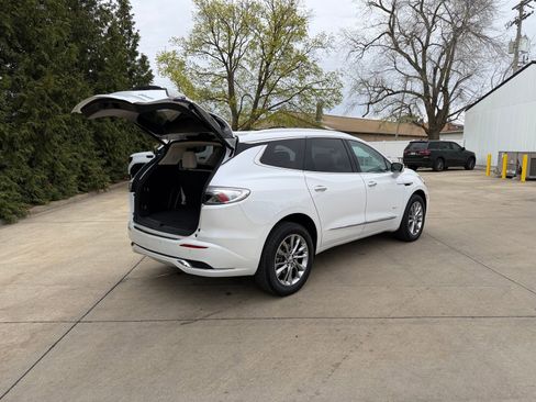 Used 2024 Buick Enclave Avenir w/ Avenir Technology Package image 35