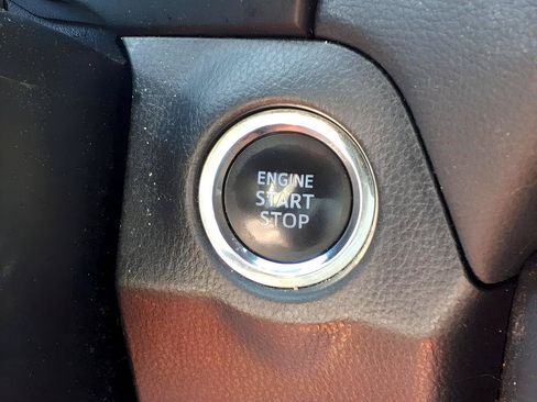 Used 2019 Toyota RAV4 XLE Premium FWD image 22