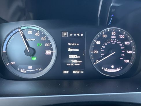 Used 2017 Hyundai Sonata Limited image 23