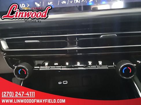 New 2026 Chevrolet Traverse LT FWD image 20