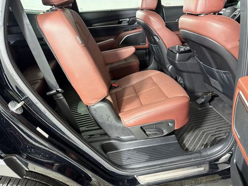 Used 2023 Kia Telluride SX image 17
