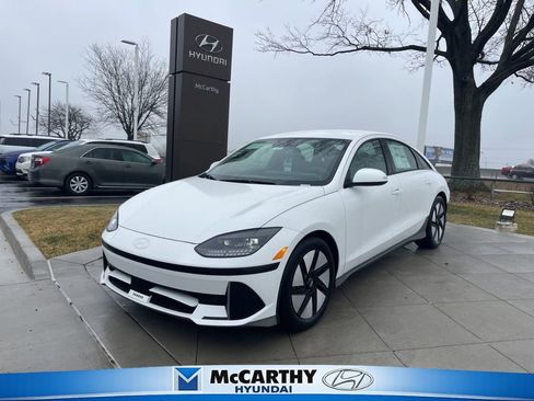 New 2025 Hyundai Ioniq 6 SE RWD image 1
