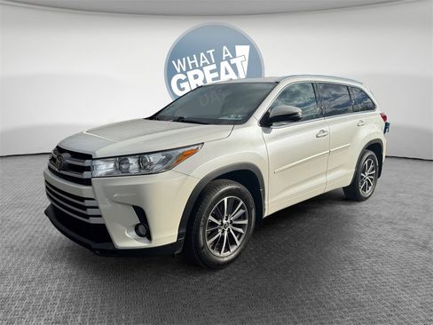 Used 2018 Toyota Highlander XLE image 8