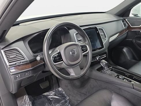 Used 2019 Volvo XC90 T6 Momentum w/ Advanced Package AWD/4WD image 16