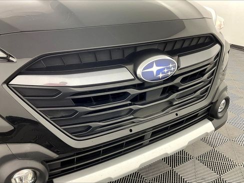Used 2023 Subaru Outback Limited AWD/4WD image 32