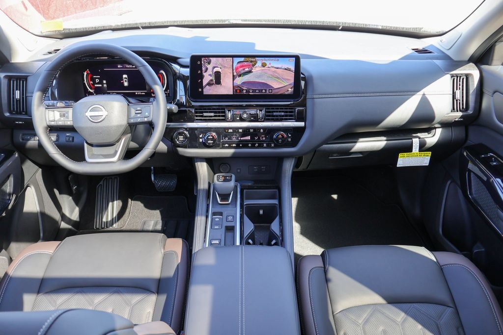 New 2026 Nissan Pathfinder Platinum w/ Accent Package FWD image 6