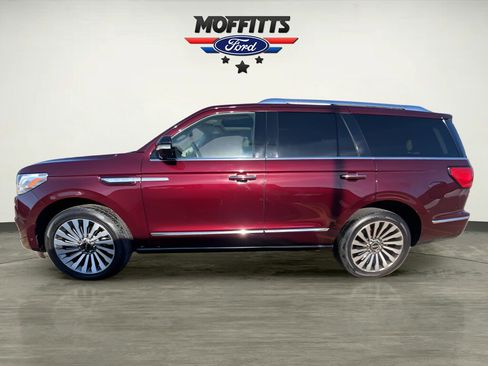 Used 2020 Lincoln Navigator Reserve w/ Luxury Package image 2