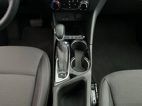 Used 2025 Buick Encore GX Preferred image 13