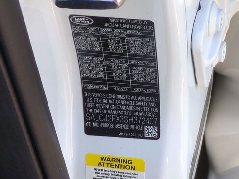 New 2025 Land Rover Discovery Sport S image 29