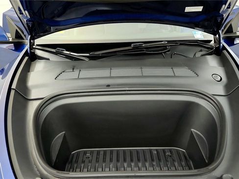 Used 2024 Tesla Model Y Long Range image 15