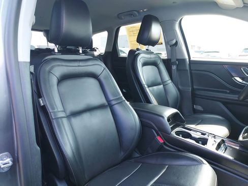 Used 2022 Lincoln Corsair AWD w/ Equipment Group 101A image 29