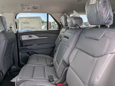 New 2026 Ford Explorer Active image 15