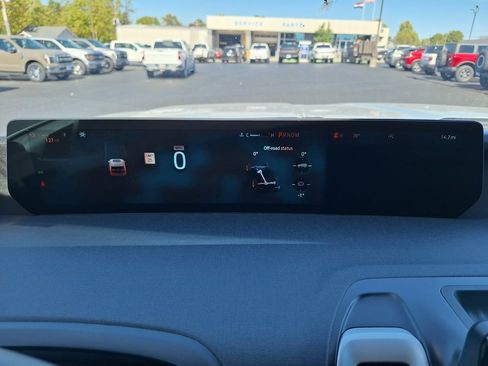 New 2025 Ford Expedition Active image 9