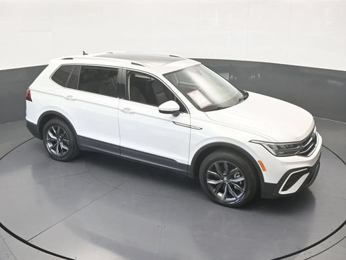 Used 2023 Volkswagen Tiguan SE FWD image 54