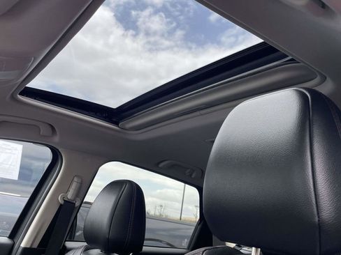 Used 2025 MAZDA CX-5 Carbon Edition image 17