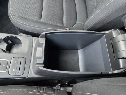 Used 2025 Ford Escape Active AWD/4WD image 28