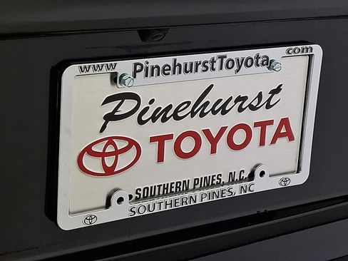 Used 2023 Toyota Highlander L image 30