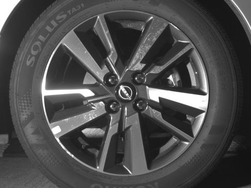 Used 2025 Nissan Versa SV image 13