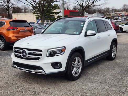 Used 2022 Mercedes-Benz GLB 250 4MATIC image 2