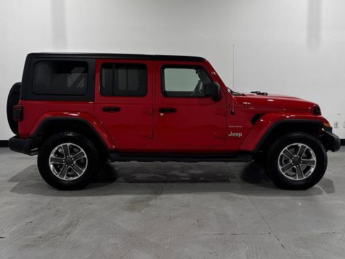 Used 2023 Jeep Wrangler Unlimited Sahara w/ Dual Top Group AWD/4WD image 19