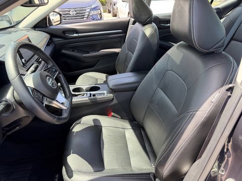 Used 2019 Nissan Altima 2.5 SL FWD image 10