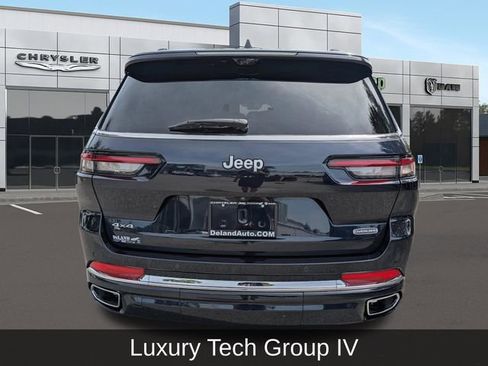 Used 2024 Jeep Grand Cherokee L Overland w/ Advanced Protech Group III AWD/4WD image 4