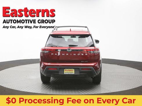 Used 2024 Nissan Pathfinder SV AWD/4WD image 38