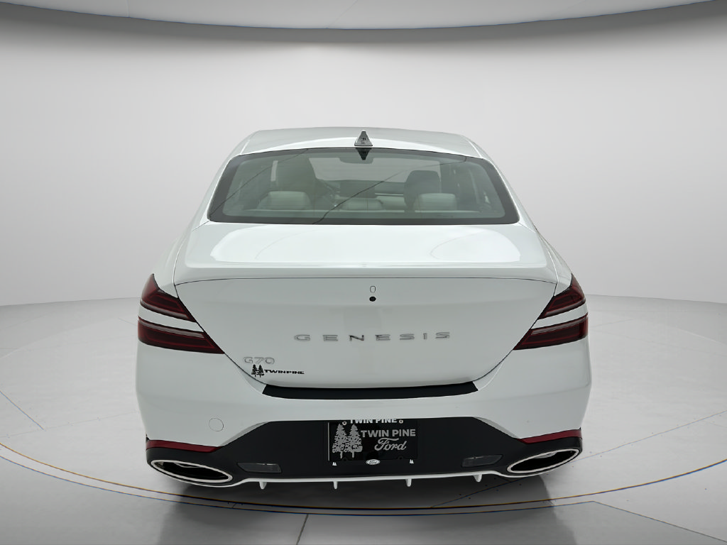 Used 2025 Genesis G70 2.5T RWD image 7