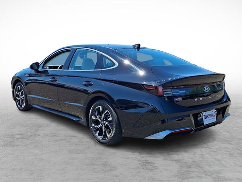 Used 2025 Hyundai Sonata SEL FWD image 3