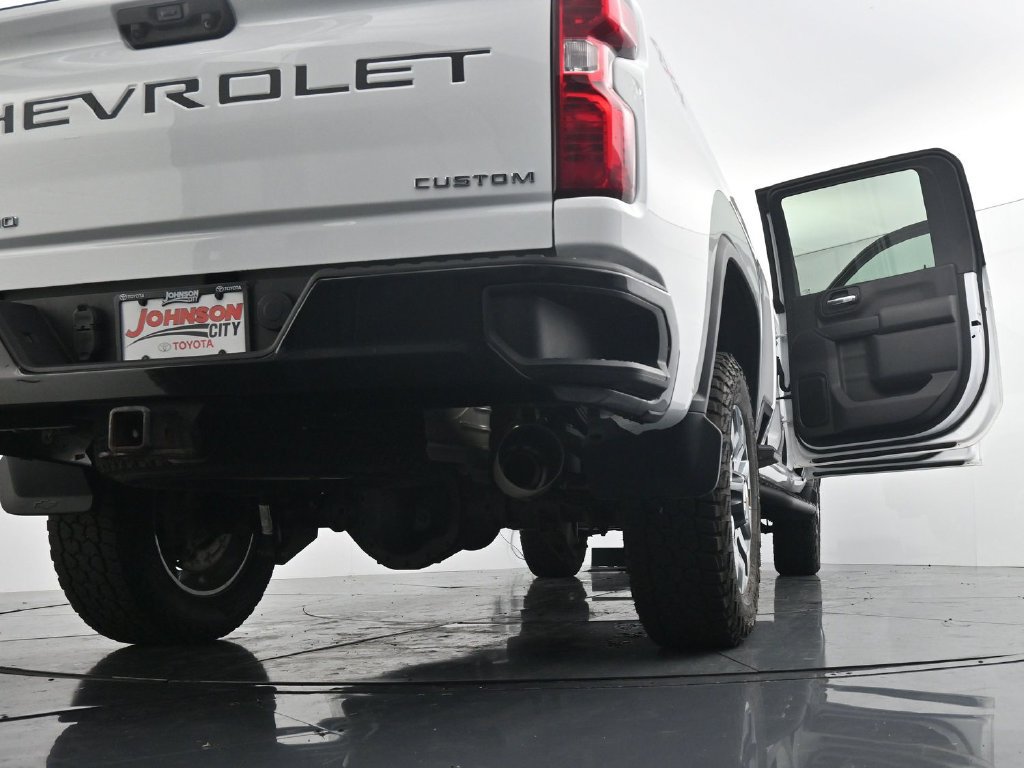 Used 2022 Chevrolet Silverado 2500 Custom w/ Custom Value Package AWD/4WD image 44