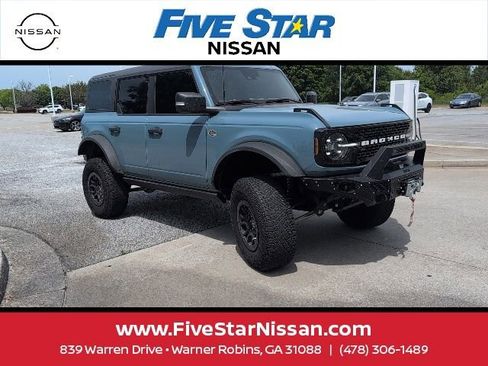 Used 2023 Ford Bronco Wildtrak image 3