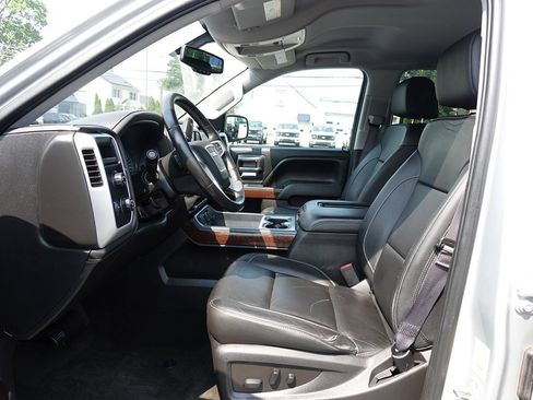 Used 2017 GMC Sierra 1500 SLT w/ SLT Premium Package AWD/4WD image 18