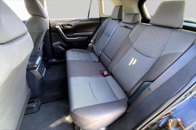 Certified 2025 Toyota RAV4 XLE w/ Convenience Package FWD image 20