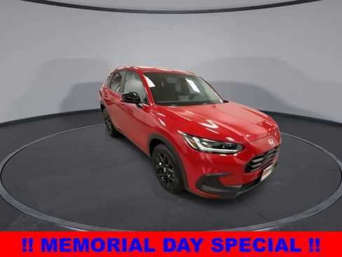 Used 2024 Honda HR-V Sport image 2