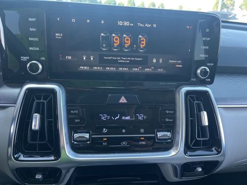 Used 2022 Kia Sorento SX AWD/4WD image 19